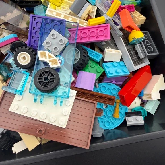 Lego Bulk Lot 2lb Mixed Multicolor Bricks Plates Wheels Specialty Pieces - Picture 5 of 5